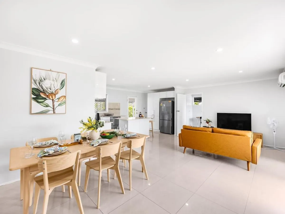 Central Sunnybank 4 Bedrooms Home, Family Friendly Brisbane Australia